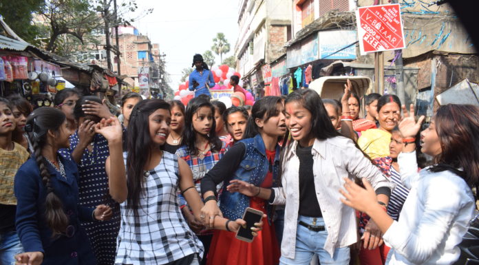 शहर में निकली भव्य शोभा यात्रा, डीजे, भांगड़ा और बाजे-गाजे के साथ सड़कों पर निकले शनिभक्त