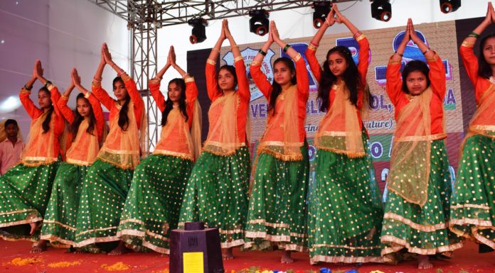 वसंतोत्सव के अवसर पर ऐसे किया आरपीएस की लड़कियों ने स्वागत