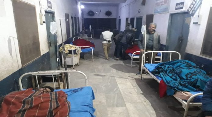 तार बदलने के दौरान आई करेंट, सात बिजली मिस्त्री जख्मी