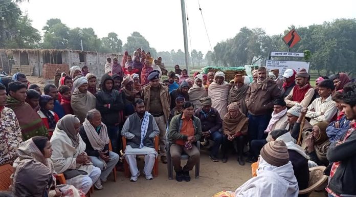 एक ही परिवार के दो लोगों की दम घुटने से मौत