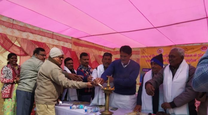 समुदाय की भागीदारी से स्वास्थ्य सेवाओं को बेहतर एवं सर्व सुलभ बनाने के लिए रजौली में किया गया जनसंवाद