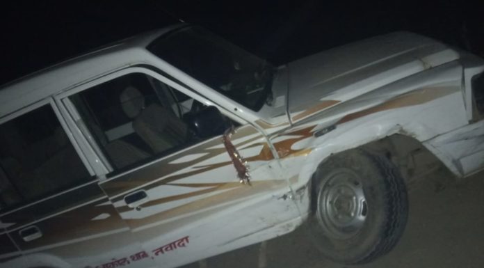 नशे में धुत बोलेरो चालक ने पुलिस वाहन में मारी टक्कर एसआई समेत बाल बाल बचे पुलिसकर्मी