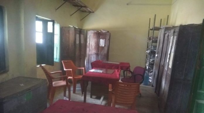 कौआकोल अंचल में सीओ व 3 कर्मी पर 15 पंचायतों की जिम्मेदारी,कई काम लटके