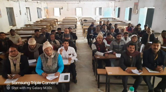 प्राइवेट स्कूल संचालकों के साथ डीईओ ने की बैठक,