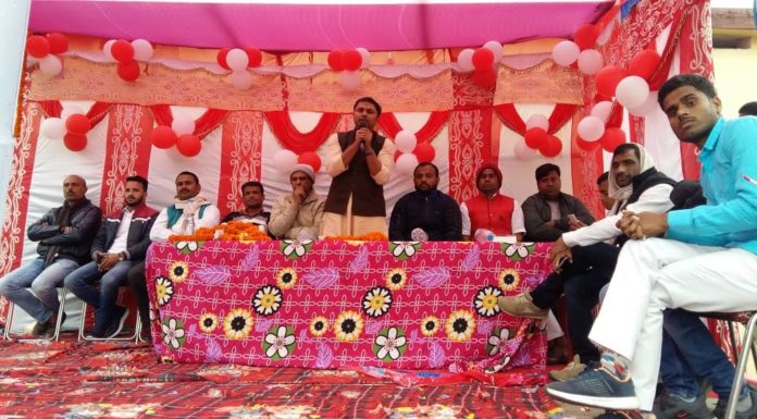 पकरीबरावां में स्नातक मिलन समारोह आयोजित