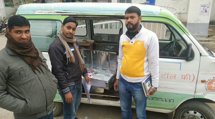 किट मेडिसिन का निरीक्षण के बाद मेडिसिन का वितरण