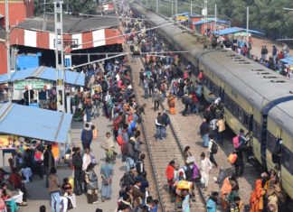 सिपाही भर्ती परीक्षाः दो घंटे के बदले हुआ 24 घंटे का इम्तिहान