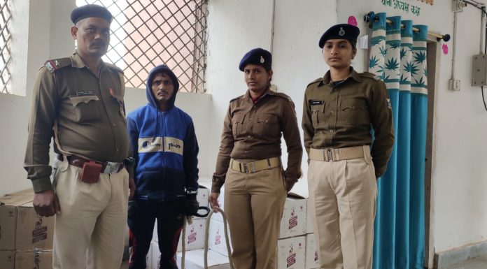 पिकअप वाहन से बिहार शरीफ ले जा रहे 51 कार्टून में रखे 459 लीटर अंग्रेजी शराब गोविंदपुर में जब्त