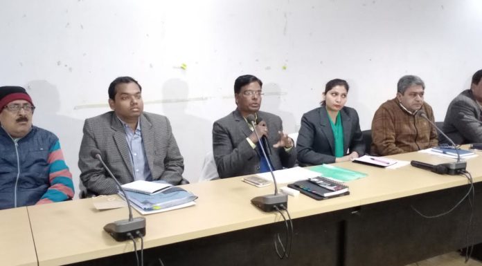 निर्जन स्थानों पर विशेष व्यवस्था कर लोगों को पहुंचाए ताकि श्रृंखला कहीं से भी टूटे नहीं