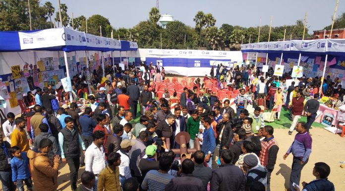 शून्य निवेश आधारित नवाचार प्रदर्शनी में नवादा के शिक्षकों को किया सम्मानित