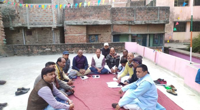 17 फरवरी से जिले के सभी प्राइमरी व मिडिल स्कूलों में अनिश्चित काल के लिए लटक जाएगा ताला