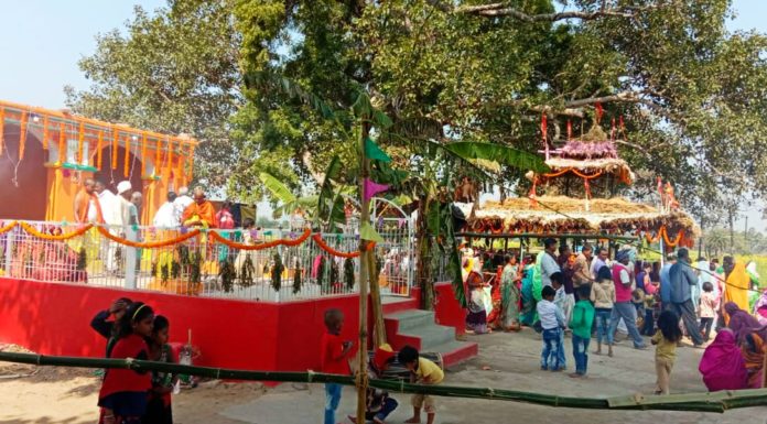 पुराने मंदिर को तोड़कर उसी स्थान पर नया मंदिर का हुआ निर्माण, 9 दिनों तक कि गइ मां भगवती की पुजा अचर्ना