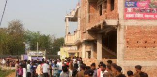 नवादा में 24 घंटे में 24 लाख की डकैती दो गिरफ्तार एक लोडेड पिस्टल के साथ