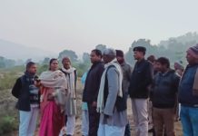 उग्रवाद प्रभावित मढ़ी जंगल में बनेगा प्रस्तावित डैम निर्माण स्थल का लिया जायजा