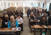 प्राइवेट स्कूल संचालकों के साथ डीईओ ने की बैठक,