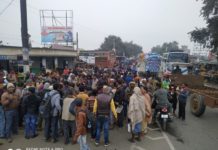 नवादा में रफ्तार का कहर, ट्रक ने बाइक सवार को मारी टक्कर, शिक्षिका की हुई मौके पर मौत