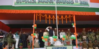 नवादा में मंत्री ने किया झंडोतोलन, कहा -सांप्रदायिकता, भ्रष्ट्राचार और अपराध पर जीरो टाॅलरेंस