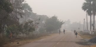 हत्या के विरोध में बंद रहे बस सेवा