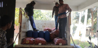 आलू के बोरे के नीचे छिपाकर रखा 600 लीटर स्प्रिट बरामद, पुलिस ने धर दबोचा