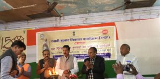 बेरोजगारी दूर करने का सशक्त माध्यम बन सकता है खादी संस्थान