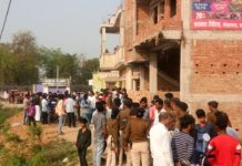 नवादा में 24 घंटे में 24 लाख की डकैती दो गिरफ्तार एक लोडेड पिस्टल के साथ