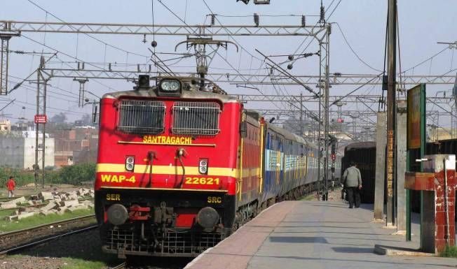 कोरोना पाॅजिटिव ने झारखंड एक्सप्रेस के एस-8 से आने की बात कही, उस लिस्ट में उसका नाम नही